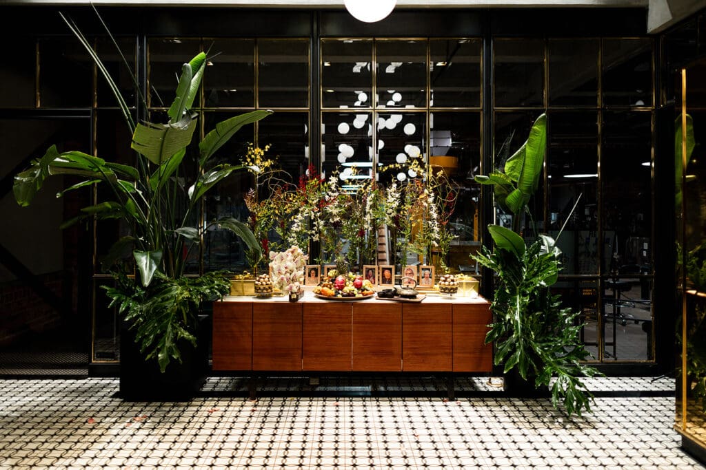 San Francisco wedding with DIY florals