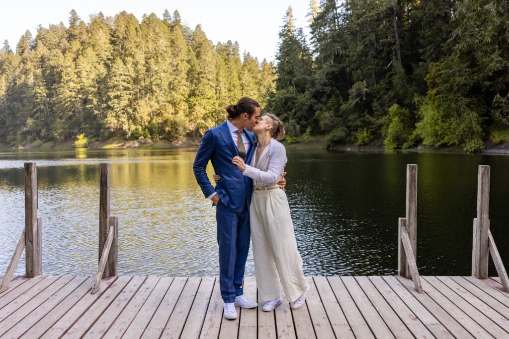 Leonard Lake Reserve wedding portraits overlooking the water